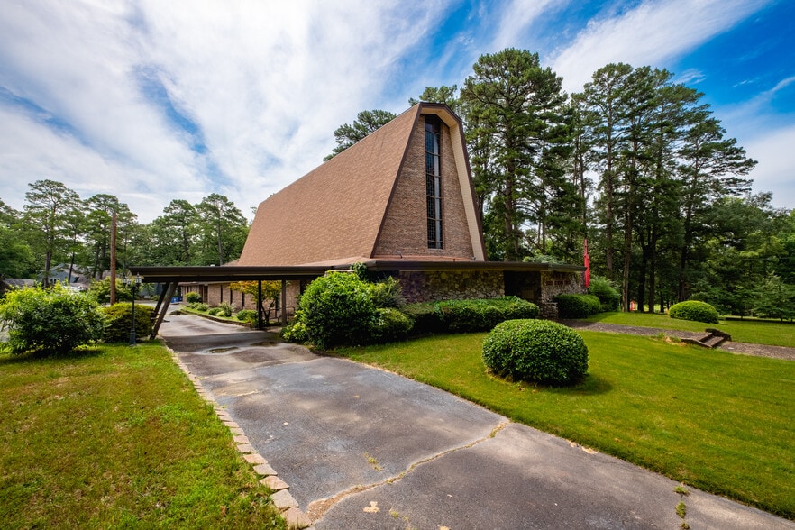 More Photos Of 4601 Western Hills Ave, Little Rock Religious Facility For Sale