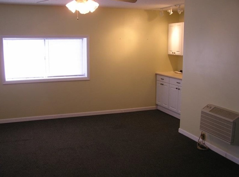 More Photos Of 751 John Dodd Rd, Spartanburg Warehouse For Lease