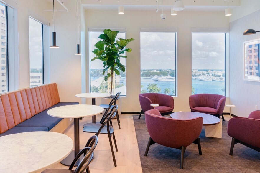 More Photos Of 222 Lakeview Ave, West Palm Beach Coworking Space