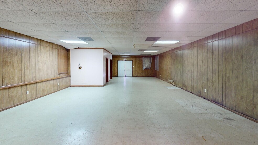 More Photos Of 267 Davis St, Huntington Religious Facility For Sale