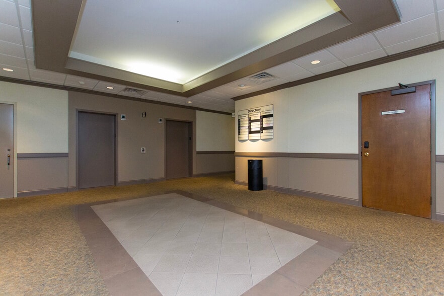 More Photos Of 333 Whitesport Dr, Huntsville Medical For Lease