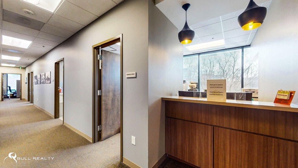 More Photos Of 6 Concourse Pky, Atlanta Office For Lease