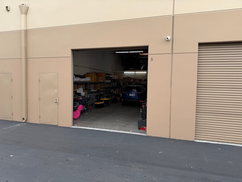 More Photos Of 717 Brea Canyon Rd, Walnut Warehouse For Lease