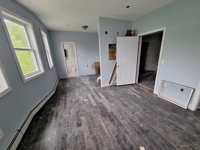 More Photos Of 365 Willow St, Waterbury Apartments For Sale