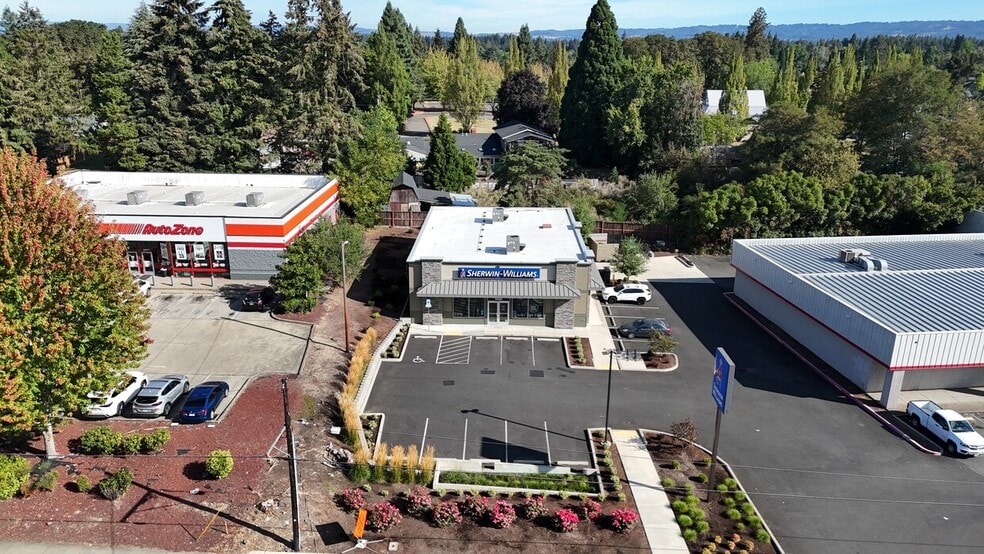 More Photos Of 19405 SW Tualatin Valley Hwy, Beaverton Freestanding For Sale