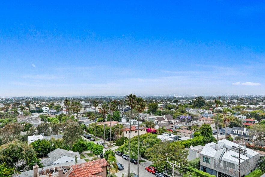 More Photos Of 415-425 Washington Blvd, Marina del Rey Apartments For Lease