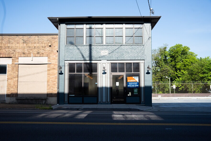 More Photos Of 629 Broadway St, Knoxville Office For Lease