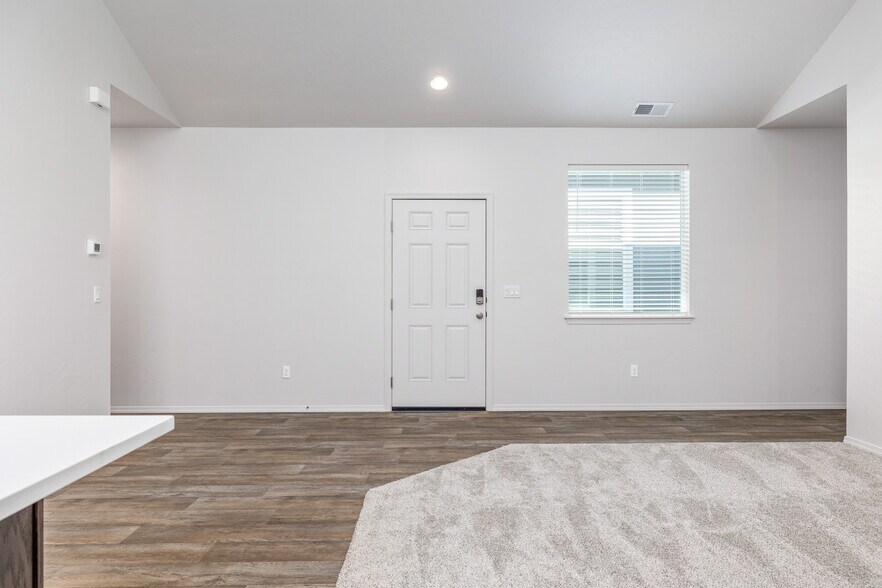 More Photos Of 1859 NW Enterprise St, Mountain Home Multifamily For Sale