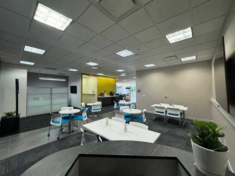 More Photos Of 567 University Ave, Palo Alto Coworking Space