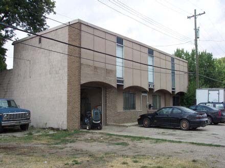 More Photos Of 417 E Eight Mile Rd, Hazel Park Manufacturing For Sale