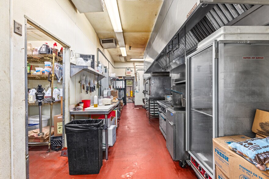 More Photos Of 2879 Grand Ave, Los Olivos Storefront For Sale