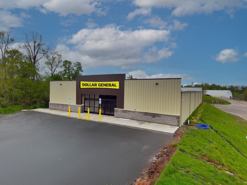 Primary Photo Of 70 Ritchie Center Dr, Pennsboro General Retail For Sale