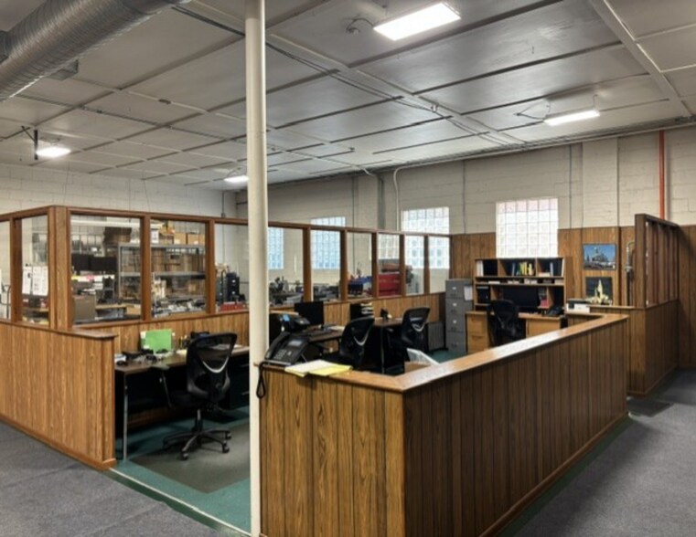 More Photos Of 3040 Prospect Ave, Cleveland Warehouse For Sale