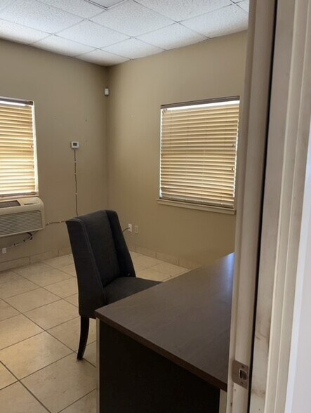 More Photos Of 120 Precision, Buda Warehouse For Lease