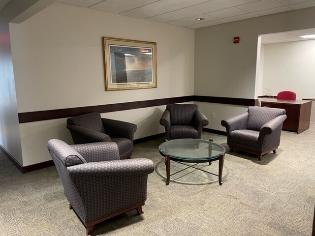 More Photos Of 496 High St, Morgantown General Retail For Sale