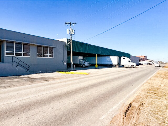 More Photos Of 3301 N Santa Fe Ave, Oklahoma City Warehouse For Lease