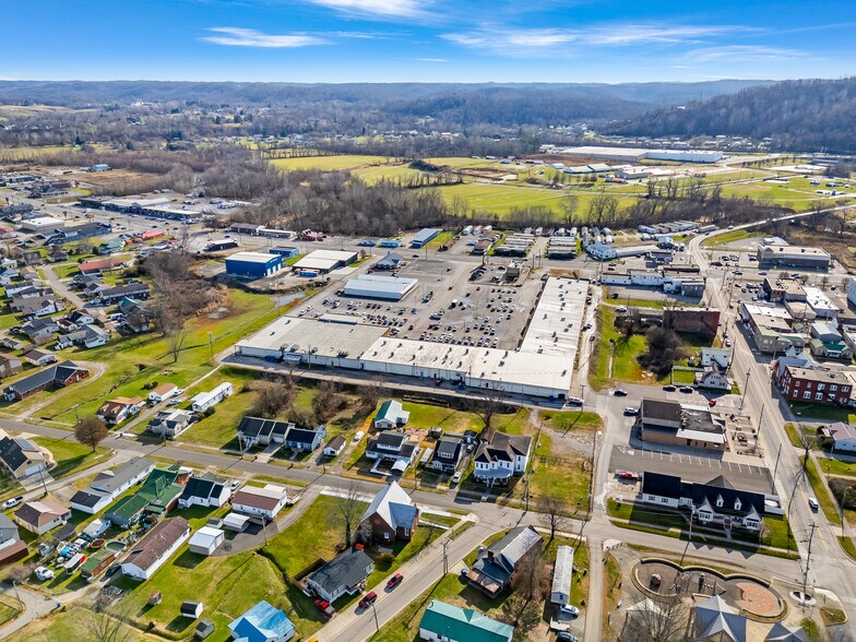 More Photos Of 729 Mason St, Milton Office For Sale