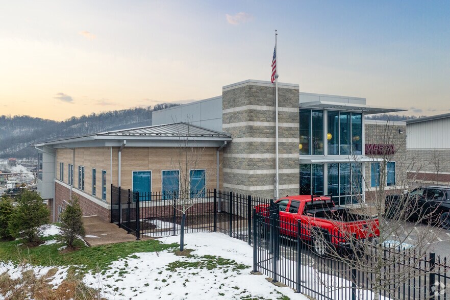 Primary Photo Of 265 State St, Clairton Warehouse For Lease