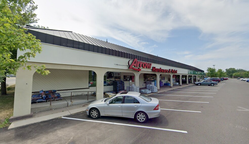 More Photos Of 2118 Veterans Dr, Saint Cloud Unknown For Lease