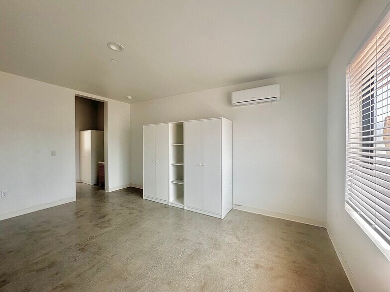 More Photos Of 18093 Lasso Loop, Penn Valley Apartments For Sale