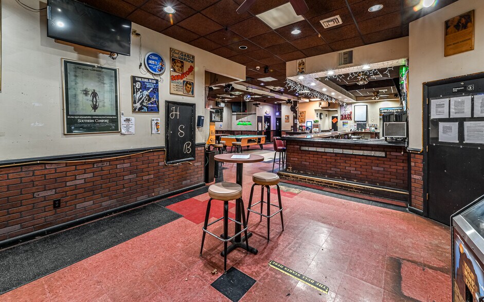 More Photos Of 830-840 Linden Ave, East Pittsburgh General Retail For Sale