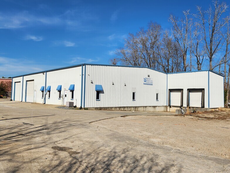 More Photos Of 721 E Gannon Ave, Zebulon Warehouse For Sale