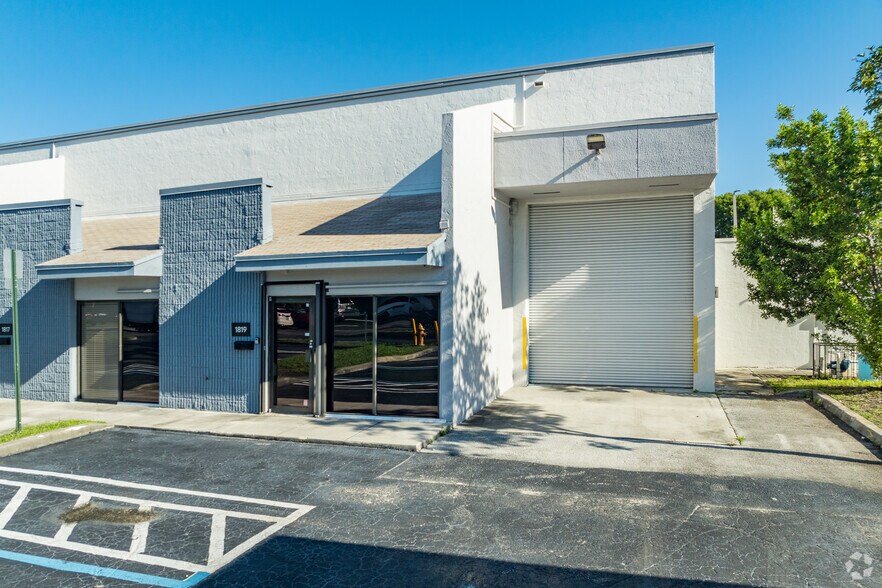 More Photos Of 1801-1839 NW 79th Ave, Doral Unknown For Lease