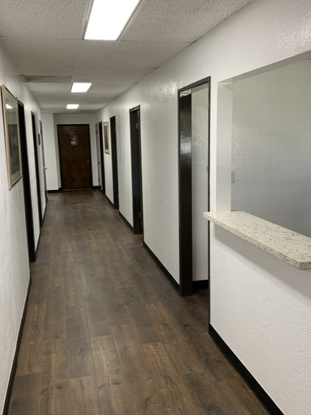 More Photos Of 9722 Laurel Canyon Blvd, Arleta Medical For Lease