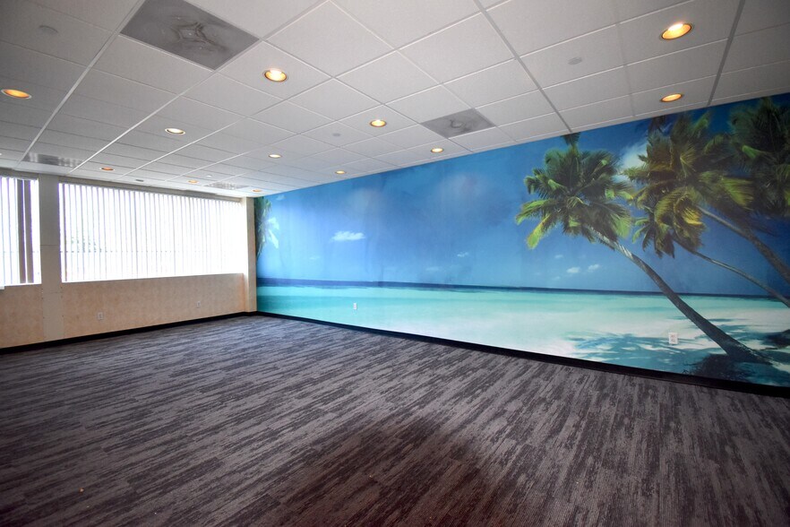 More Photos Of 23 Technology Dr, Setauket Medical For Lease