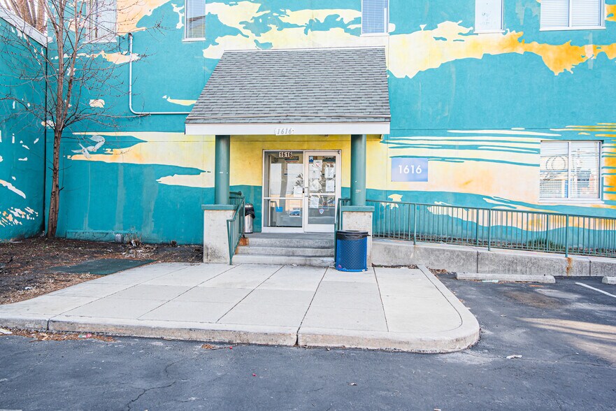 More Photos Of 1616 Orthodox St, Philadelphia Schools For Sale