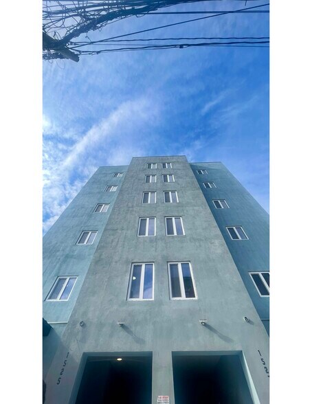 More Photos Of 1525-1527 Bryant Ave, Bronx Apartments For Lease