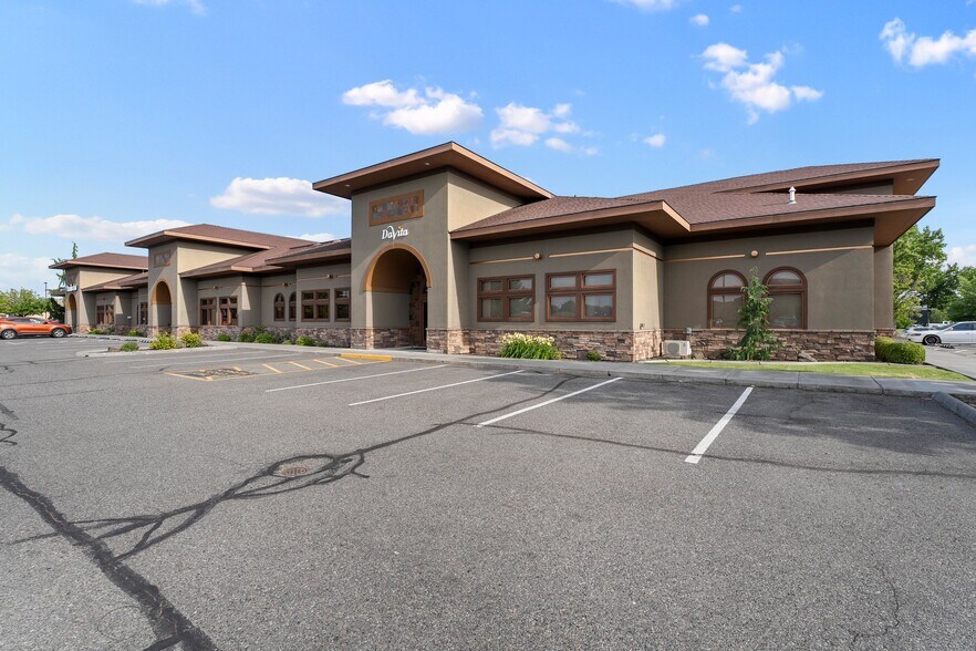 Primary Photo Of 6825 Burden Blvd, Pasco Medical For Sale