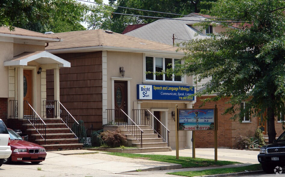 Primary Photo Of 3767 Richmond Ave, Staten Island Medical For Lease