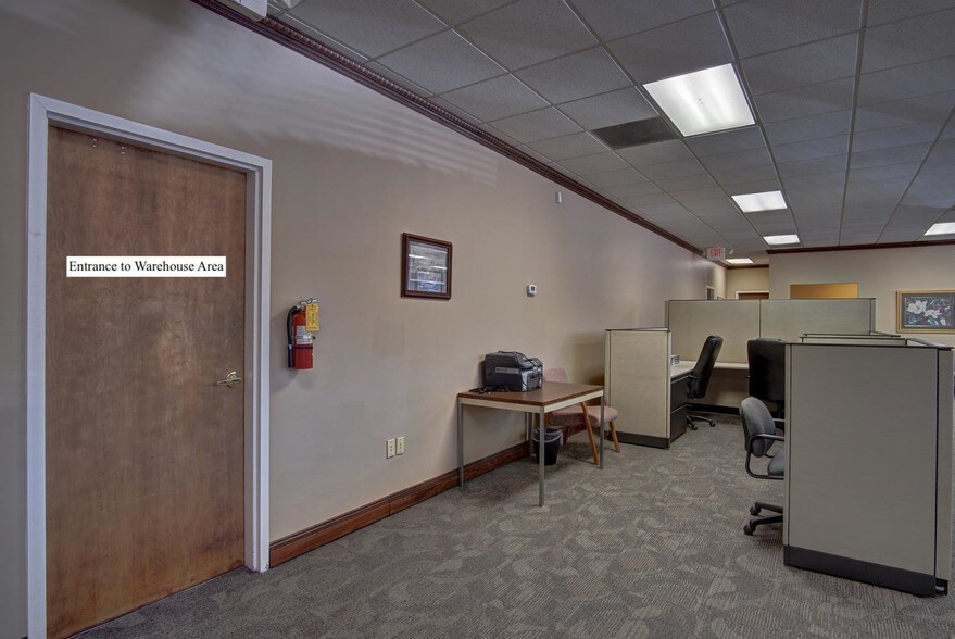 More Photos Of 5105 Old Ellis Pt, Roswell Office For Lease