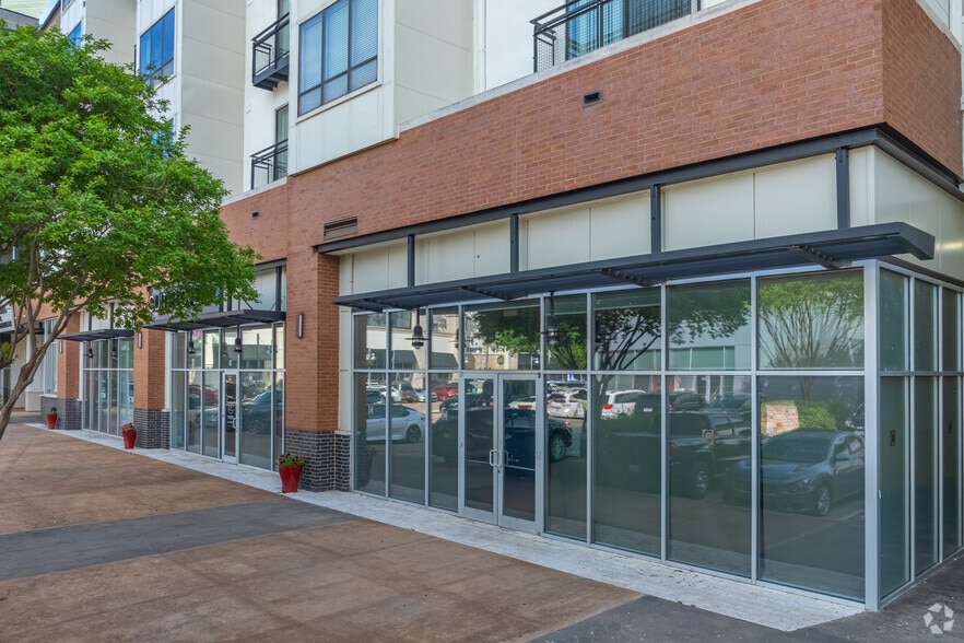 More Photos Of 5301 Alpha Rd, Dallas Unknown For Lease