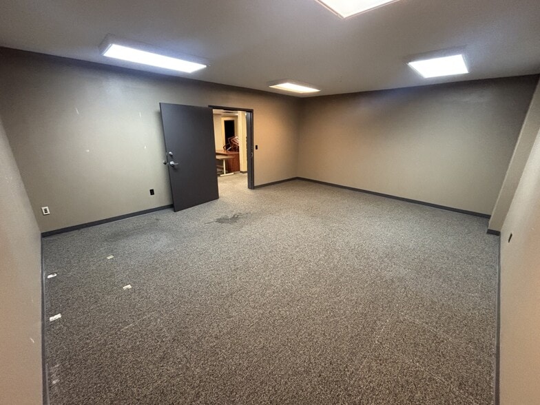 More Photos Of 763-765 W Poplar Ave, Collierville Freestanding For Sale