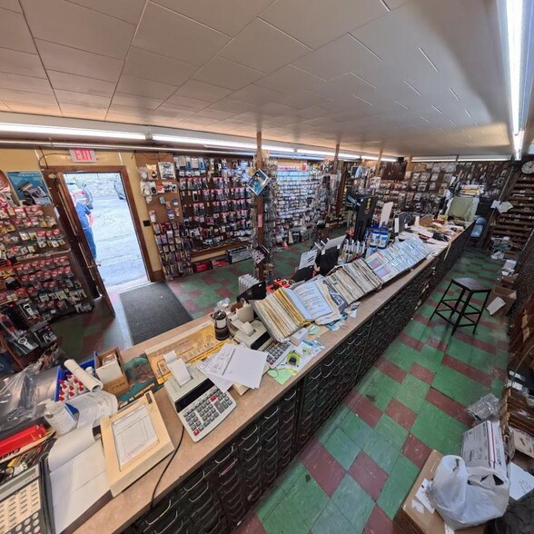 More Photos Of 330 E Norwegian St, Pottsville General Retail For Sale