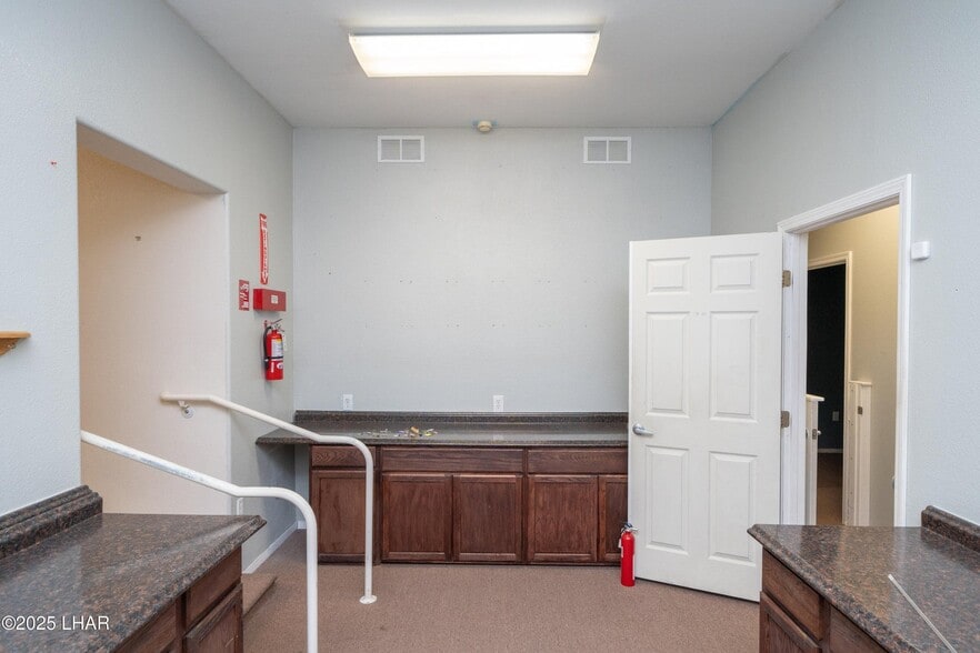 More Photos Of 1515 N Lake Havasu Ave, Lake Havasu City General Retail For Sale