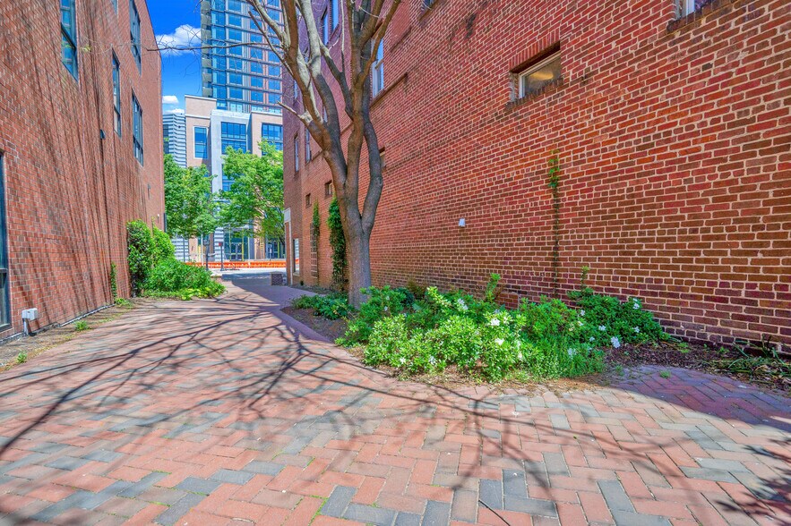 More Photos Of 349 W Main St, Durham Office For Lease