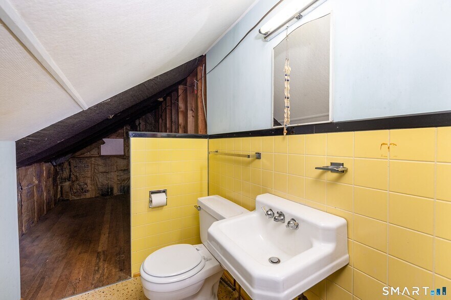 More Photos Of 203 Willimantic Rd, Chaplin Storefront Retail Residential For Sale