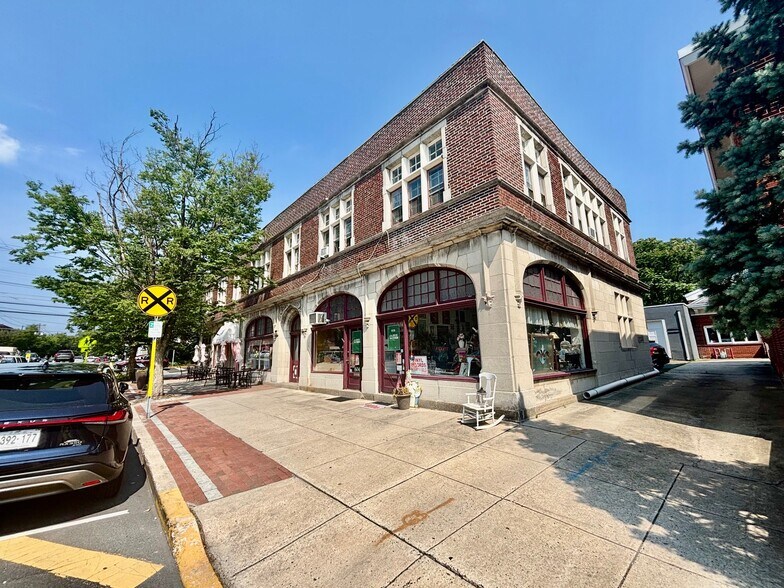 More Photos Of 600-606 Station Ave, Haddon Heights Apartments For Sale