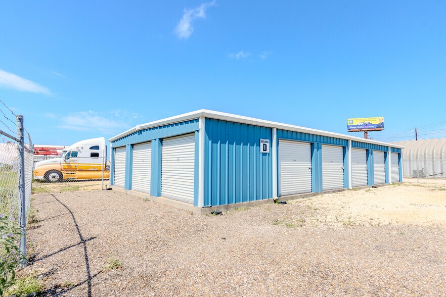 More Photos Of 300 TX-35, Gregory Self Storage For Sale