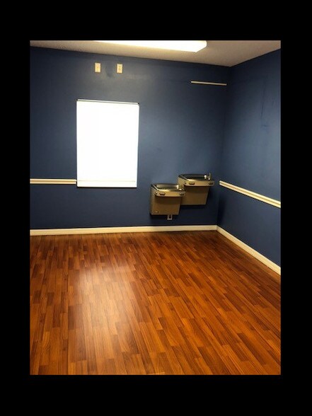 More Photos Of 1136-1138 Cypress Glen Cir, Kissimmee Medical For Sale