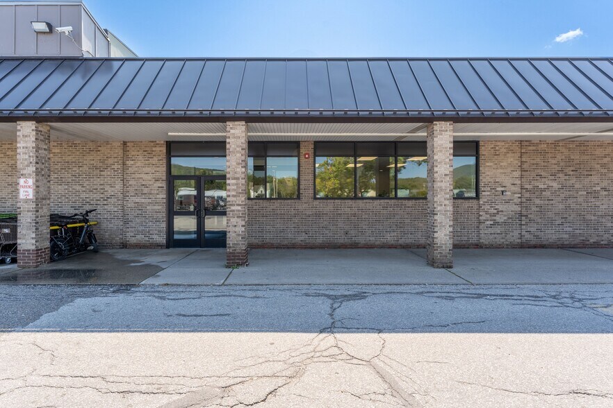 More Photos Of Route 4A Westway Mall, West Rutland Unknown For Lease