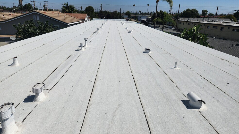 More Photos Of 5018-5029 Santa Ana St, Cudahy Apartments For Sale