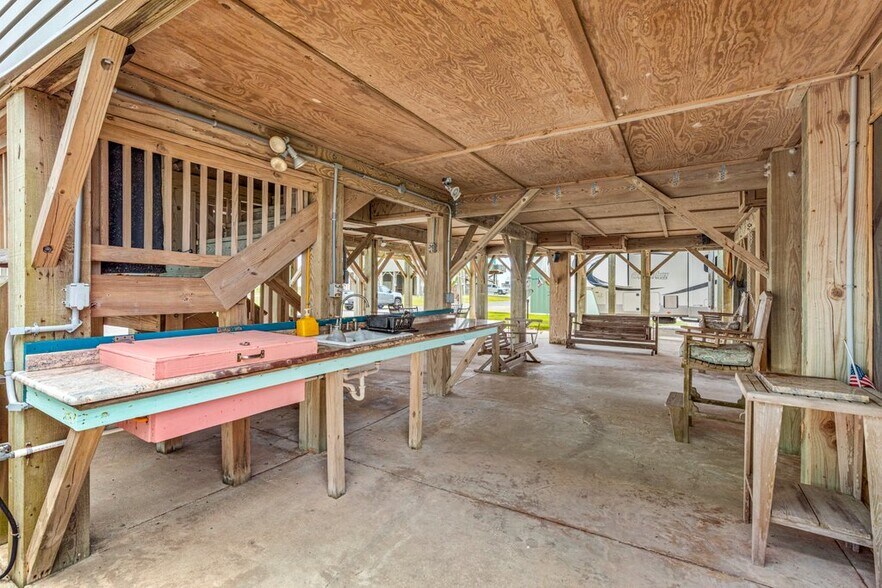 More Photos Of 2314 Teal St, Cameron Specialty For Sale