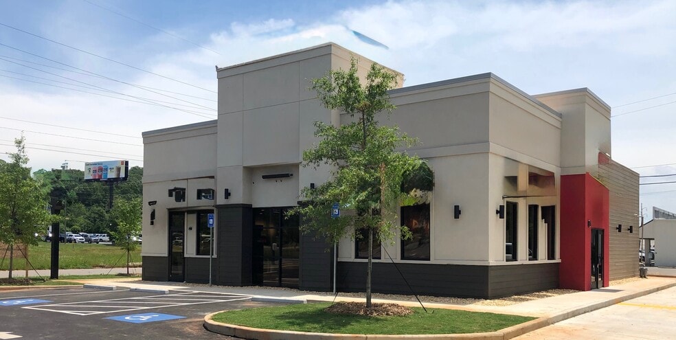 More Photos Of 21 S Dixie Ave, Cartersville Restaurant For Sale