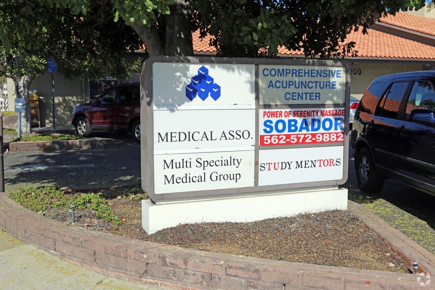More Photos Of 200 S Beach Blvd, La Habra Medical For Lease