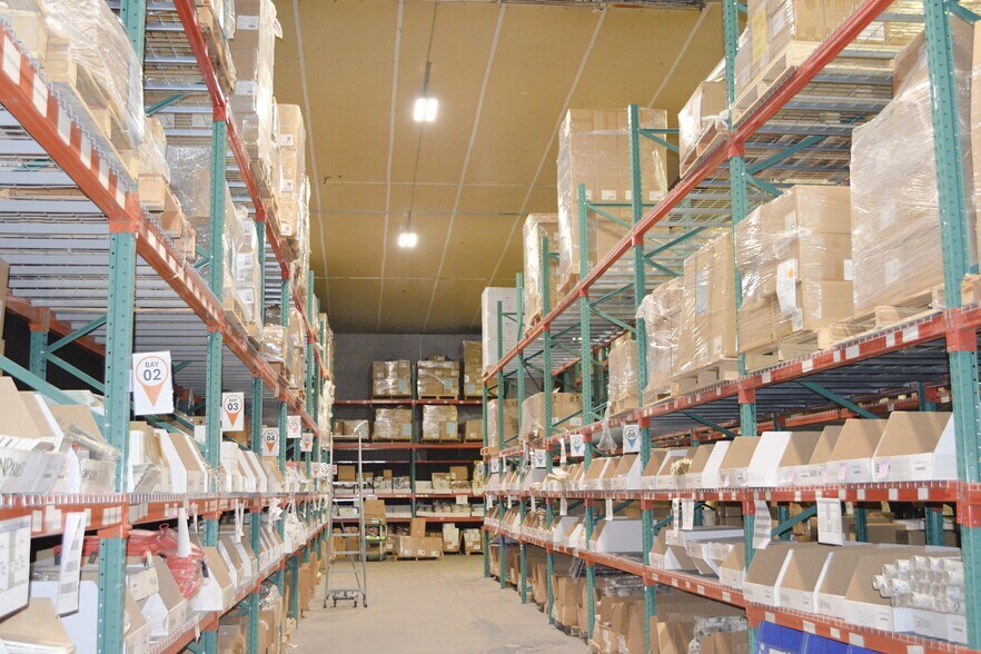 More Photos Of 133 Atlantic Dr, Maitland Warehouse For Lease