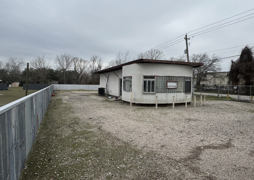 More Photos Of 7306 Almeda Genoa Rd, Houston Warehouse For Sale